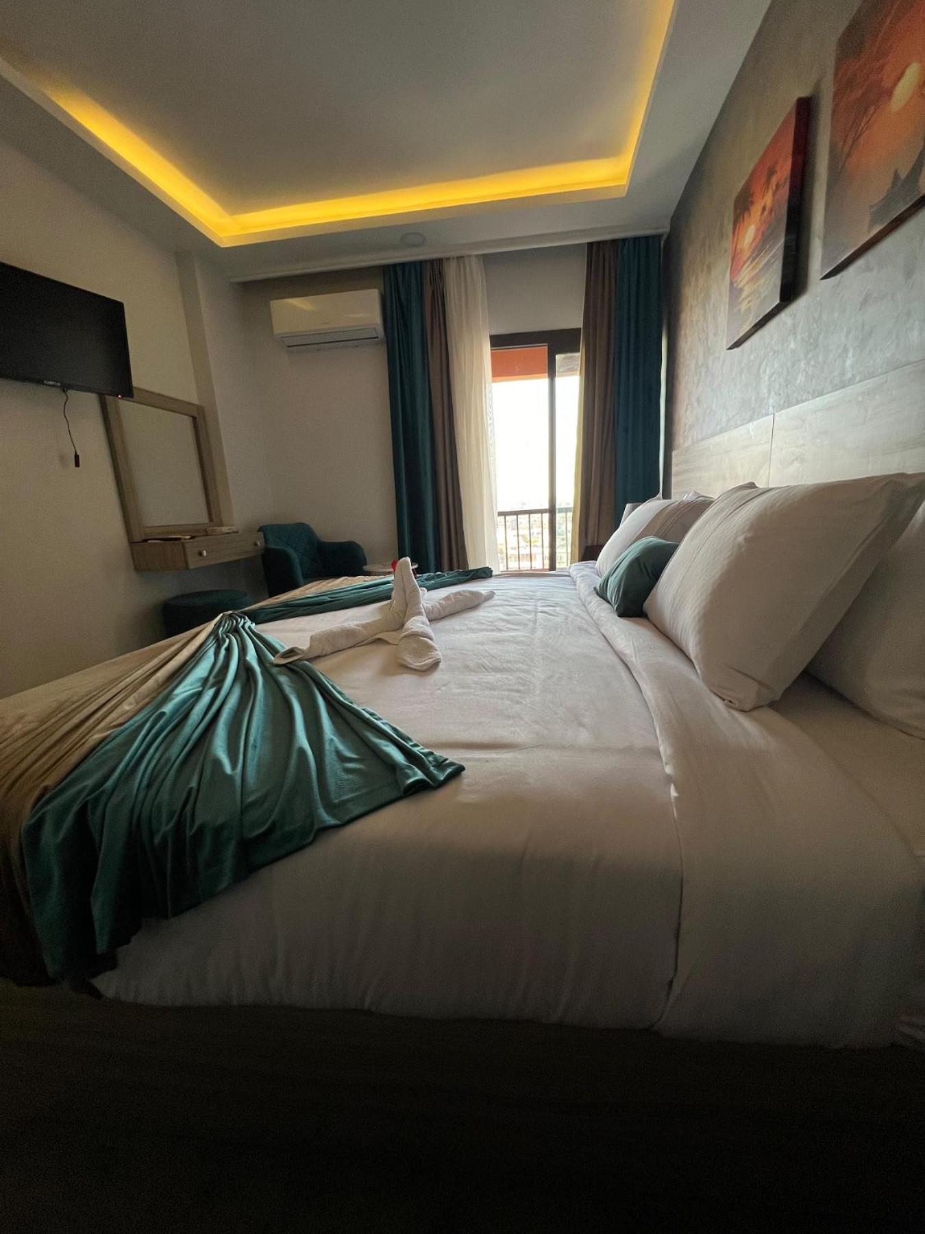 Mar Charbel Hotel Cairo Ngoại thất bức ảnh