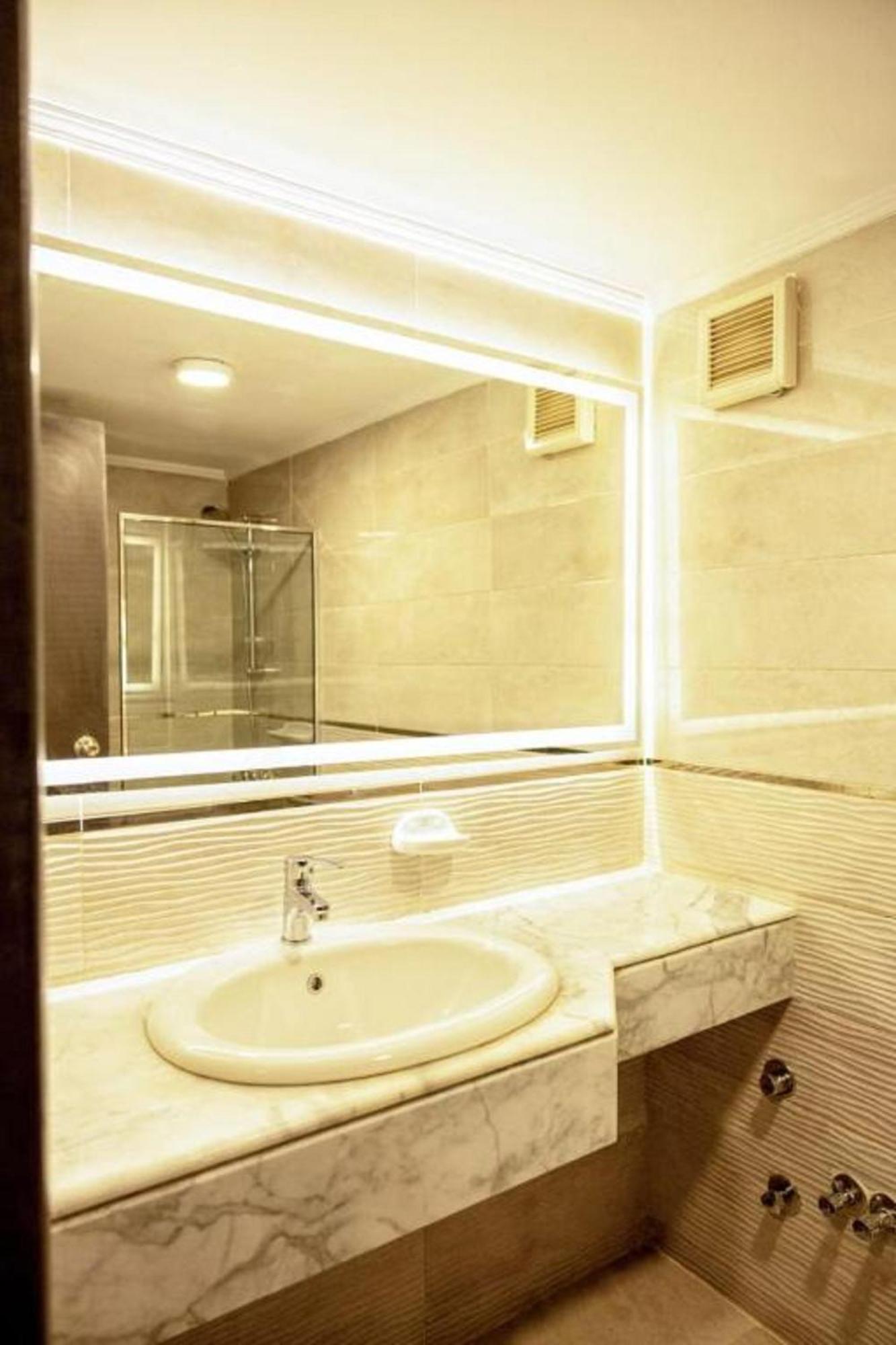 Mar Charbel Hotel Cairo Ngoại thất bức ảnh