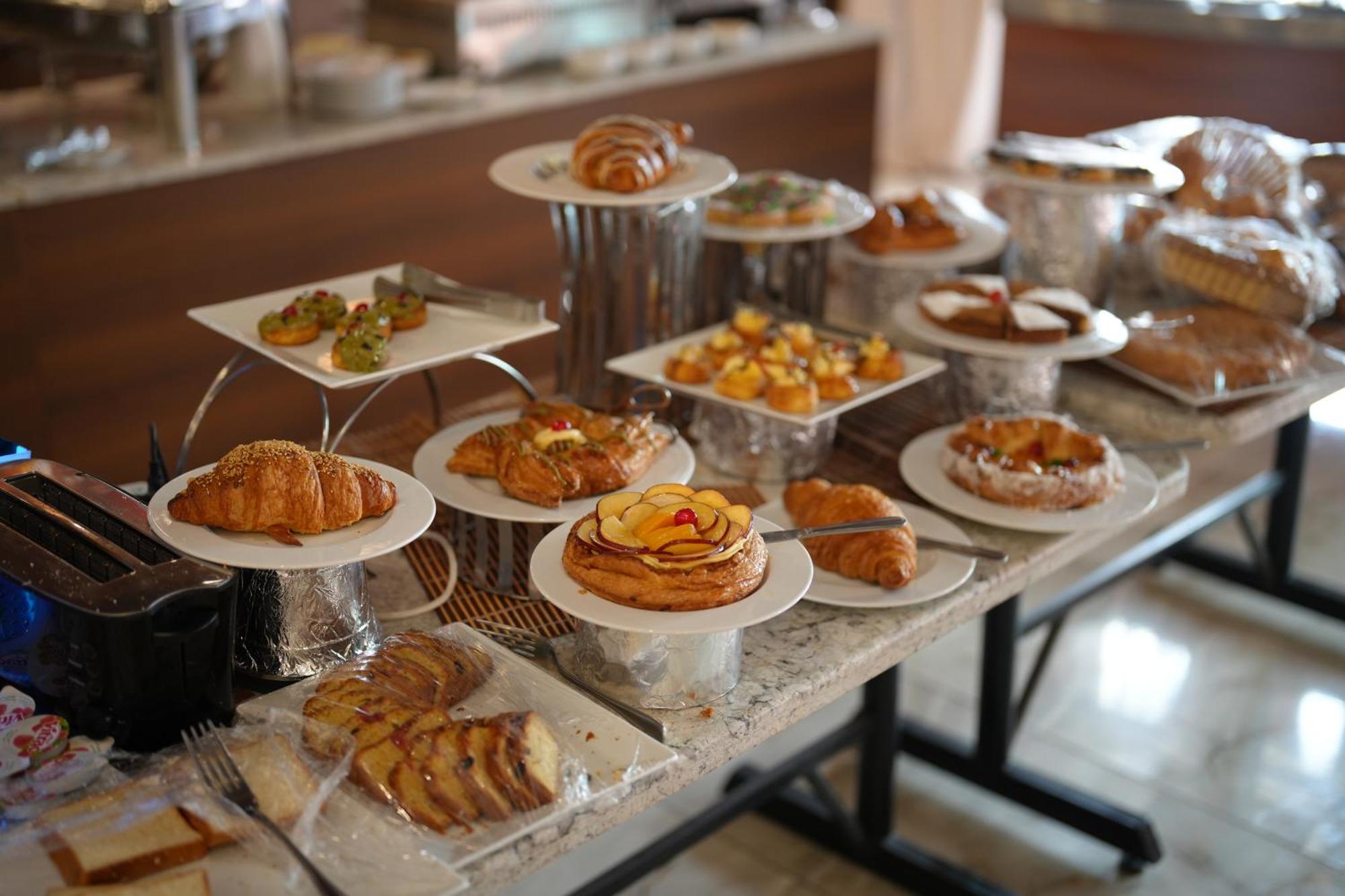 Mar Charbel Hotel Cairo Ngoại thất bức ảnh